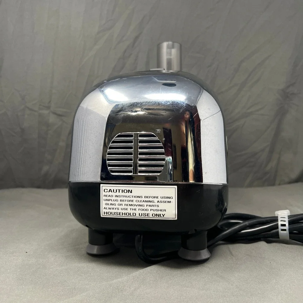 Omega Juicer 8005 Silver Chrome Masticating Juicer Fruit Vegetable Extractor